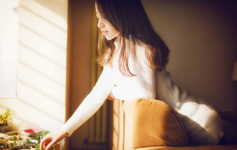 “啪~”